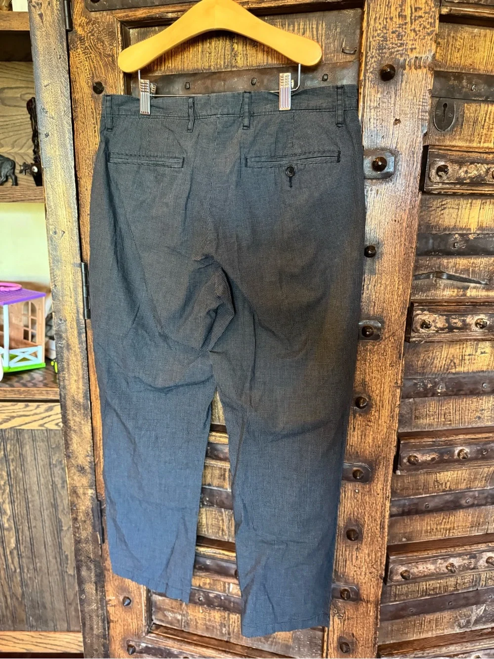 Men’s Charcoal Gray Casual Trousers